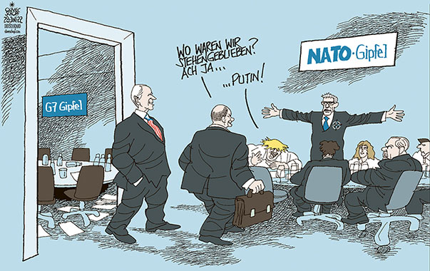 Oliver Schopf, politischer Karikaturist aus Österreich, politische Karikaturen aus Österreich, Karikatur Cartoon Illustrationen Politik Politiker international 2022: G7 GIPFEL NATO ELMAU MADRID KONFERENZRAUM WECHSEL JOE BIDEN OLAF SCHOLZ BORIS JOHNSON JENS STOLTENBERG ERDOGAN PUTIN  
